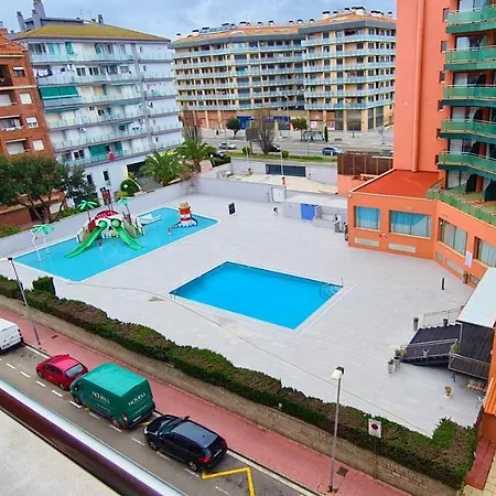 Nexthome & Pool Λορέτ Ντε Μαρ