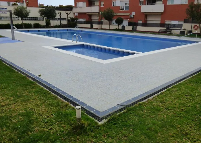 Nexthome & Pool يوريت دي مار